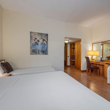 Ih Hotels Milano Eur - טרצאנו סול נוויליו מראה חיצוני תמונה