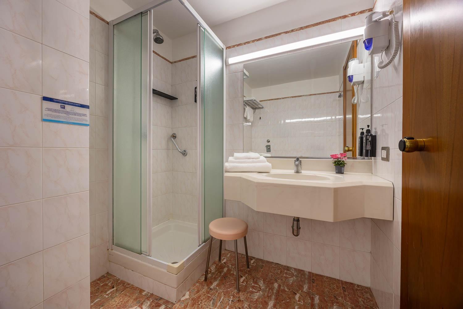 Ih Hotels Milano Eur - טרצאנו סול נוויליו מראה חיצוני תמונה
